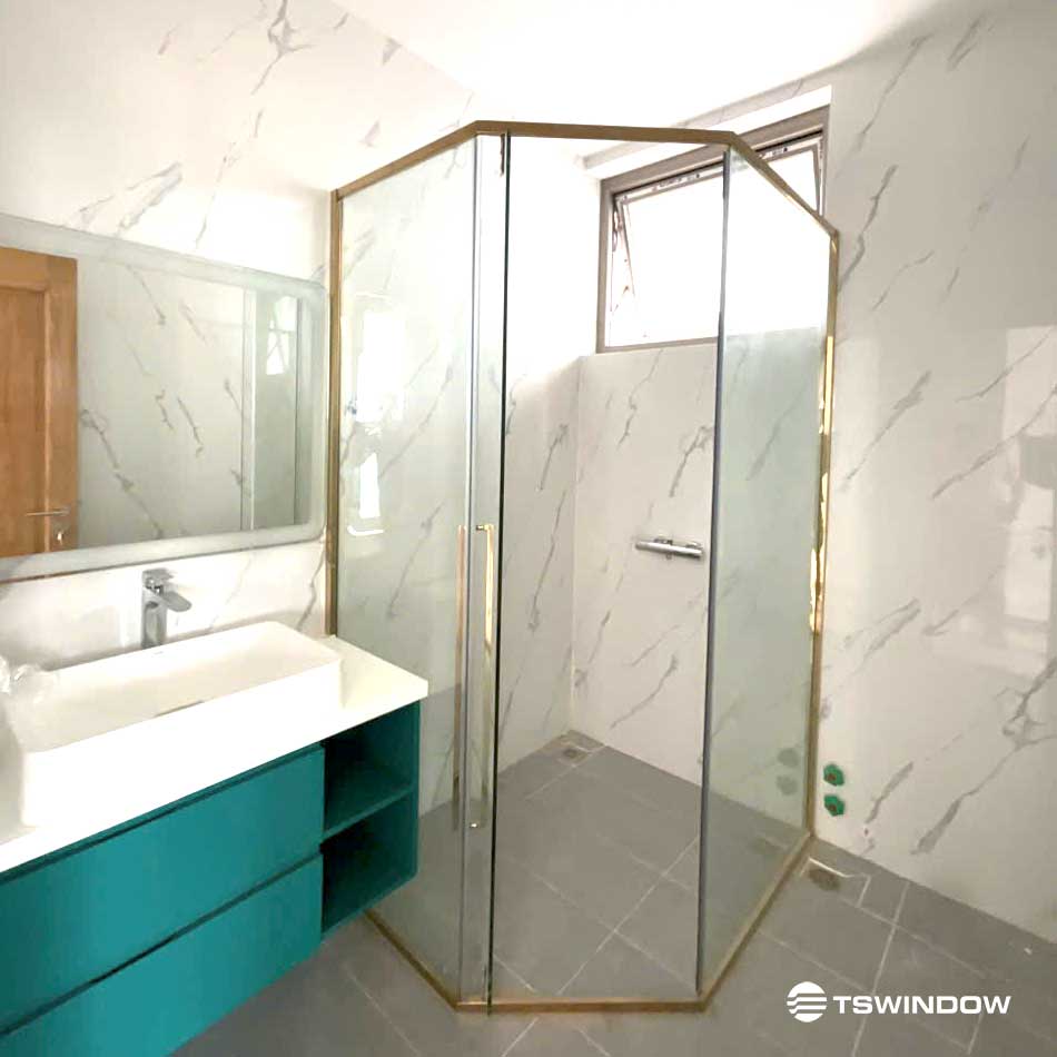 Buồng tắm kính khung 135
